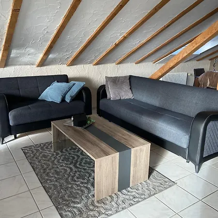 Und Apartment Mackenbach