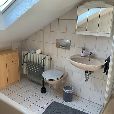Apartment Und *